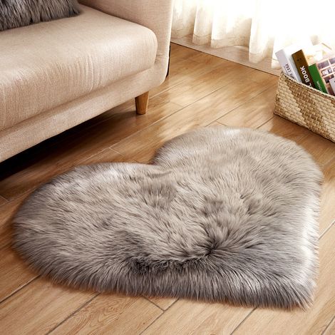 Heart Faux Fluffy Fur Washable Sheepskin Rugs, Grey 40x50CM (1/5)