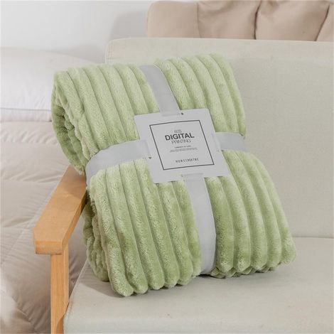 Thick Solid Colour Fleece Throw Blanket/Sofa Blanket/Bedspread/Soft, Warm and Fluffy, Suitable for All Seasons (100x150cm, Light Green) (1/5)