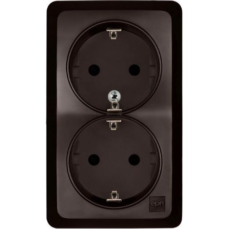 Presa doppia Berg Schuko n/t 2x2P+Z 16A marrone 3738-05