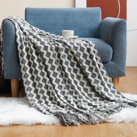 Leichte und weiche Strickdecke aus Acryl mit Quasten, ideal für Reisen, Sofa, Bett, 51 x 67 Zoll, grau. (1/5)