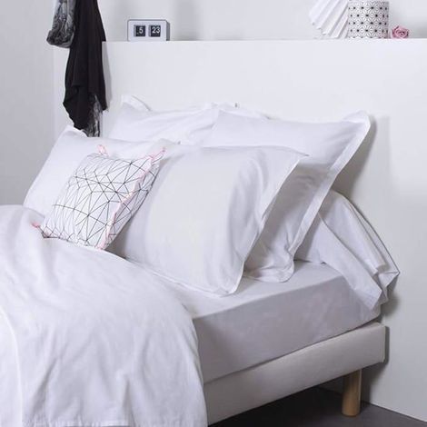 Taies d'oreiller - COTE DECO - Lot De 2 - Thermorégulantes - 63x63 cm - Coton Percale - Blanc (1/2)