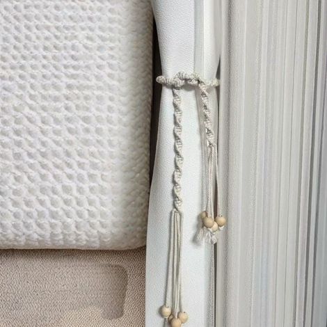 Lot de 2 – Accoudoirs à rideaux tissés à la main avec double pompon Accoudoirs à rideaux adaptés à la décoration intérieure (100 cm chacun) (1/5)