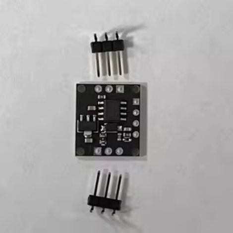 Module de servomoteur, modèle réduit d'avion, drone ou voiture, conversion d'une tension analogique 0-5 V en signal PWM. (1/2)