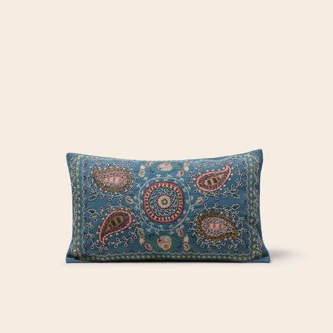 Housse de coussin en Broderie Paisley MANDANA (1/4)