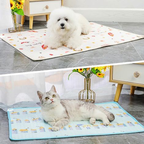 Tapis rafraîchissant pour chiens - Coussin rafraîchissant pour garder votre animal au frais - Cadeau pour animaux de compagnie - Plusieurs tailles disponibles - Vert foncé (1/4)