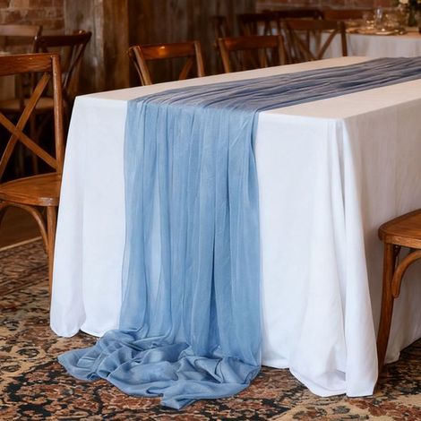 Chemin de table 75 cm x 3 m, en tissu tulle, style bohème, bleu brume. (1/5)