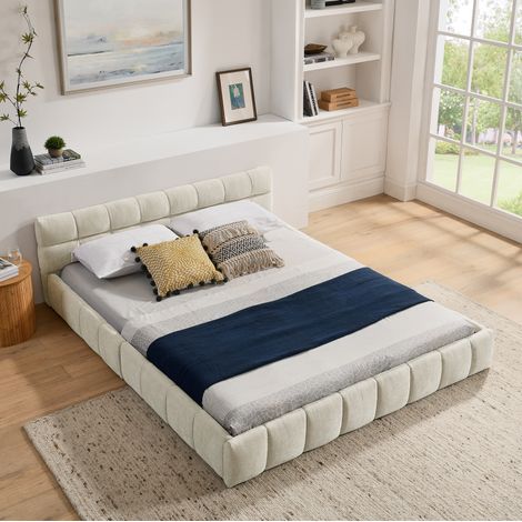 Bett 160x200 cm aus Chenille in Beige mit Kopfteil, Eukalyptus-Holz und Eisenrahmen (1/5)