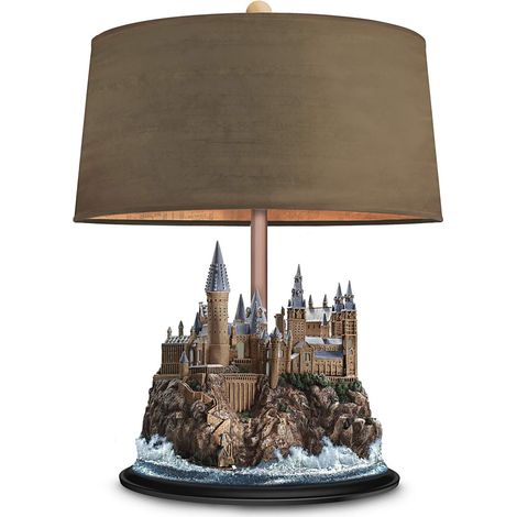 Château Lumineux en Résine 2024, Sculpture Décorative avec Éclairage LED, Lampe de Table pour Salon, Veilleuse Féerique, Ornement de Maison, Pièce Unique (1/4)