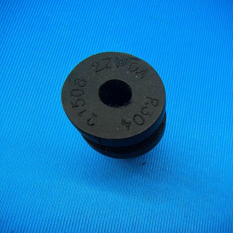 Rubber pads and bushings suitable for Nissan Teana, Qashqai, Navara, and Venucia radiator tanks 21508-4P000 (1/4)