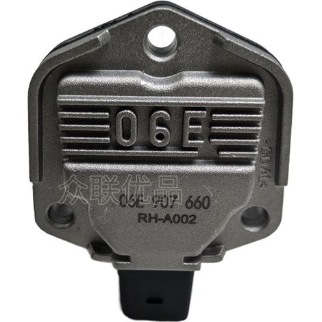 Les capteurs de niveau de carburant 06E907660 et 07Z907660 convenient aux Volkswagen Beetle, Touareg, Audi et Skoda. (1/4)
