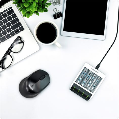 ANSMANN Chargeur de piles Comfort Smart « Perfect 7 » (1 pce) + 4 piles HR6 2850 mAh
