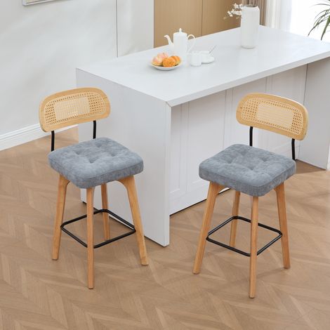 Pack de 2 taburetes de bar giratorios 360° con respaldo de ratán y chenilla gris DESVIAE (1/5)