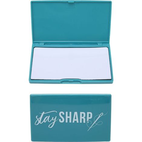 Étui à aiguilles magnétique vert foncé, coque plastique légère et portable, boîte de rangement sécurisée avec couture bordée pour couture et travaux d'aiguille (1/5)