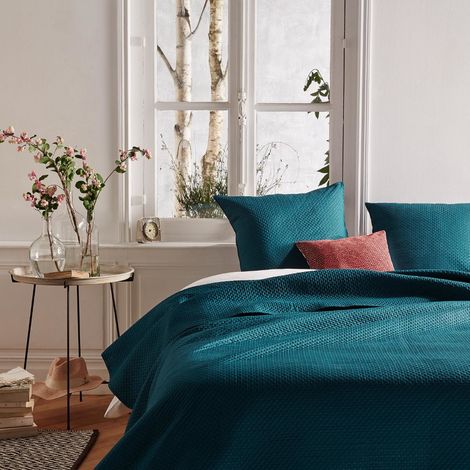Pegane – Dessus de lit bleu canard 240 x 260 cm – 2 taies d'oreiller 60 x 60 cm – Polyester pour un charme indéniable