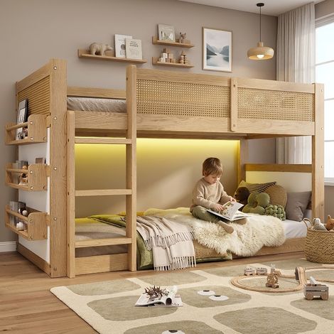 Hochbett 90x200 mit Treppe und Stauraum, Kinderbett mit LED Beleuchtung und Rausfallschutz, aus Kiefernholz in Rattan Optik, Natur Weiß (1/5)
