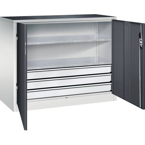 C+P, Armoire d'atelier hauteur bureau avec portes battantes et (1/3)