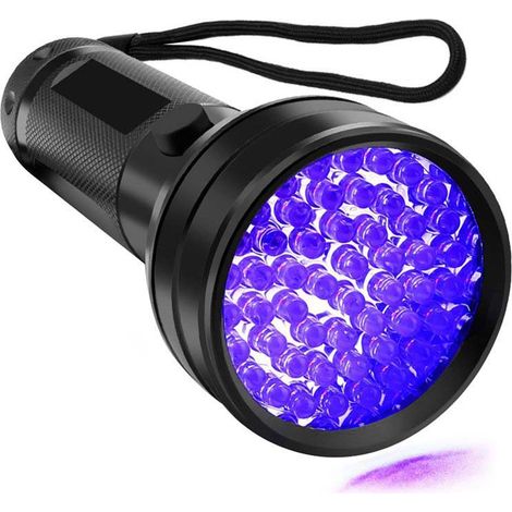 Lampe torche UV à lumière noire, détecteur d'urine d'animaux domestiques à 51 LED ultraviolettes pour chiens et chats, taches sèches, punaises de lit, compatible avec un éliminateur d'odeurs pour anim (1/5)