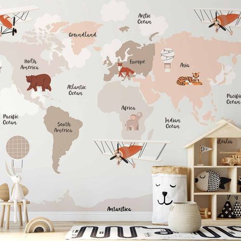 Papier peint photo - Carte dans les tons beiges - continents avec animaux (1/5)