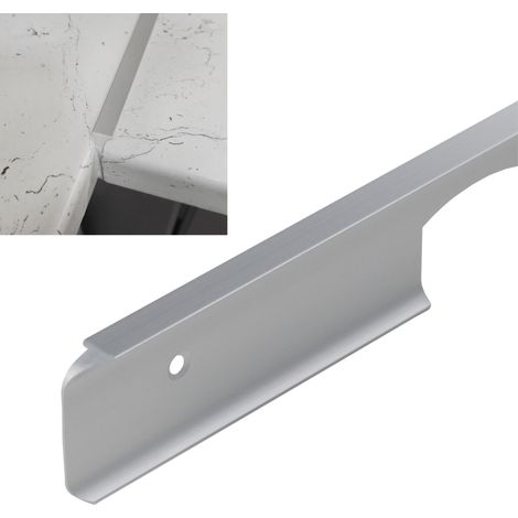 Bande d'angle pour raccorder des plans de travail en aluminium de 38 mm (1/4)