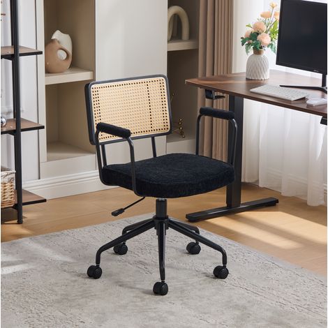 Chaise de bureau vintage en rotin synthétique avec roulettes, assise en cuir PU noire et structure métallique (1/5)