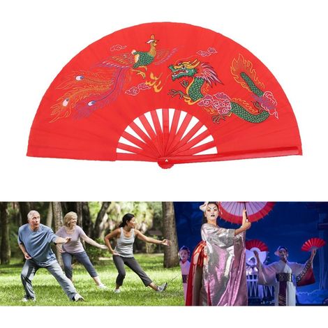 Entraînement à la danse Wushu, aux arts martiaux, au Tai Chi rouge, au Kung Fu, à l'éventail de bambou et à la main droite. (1/5)