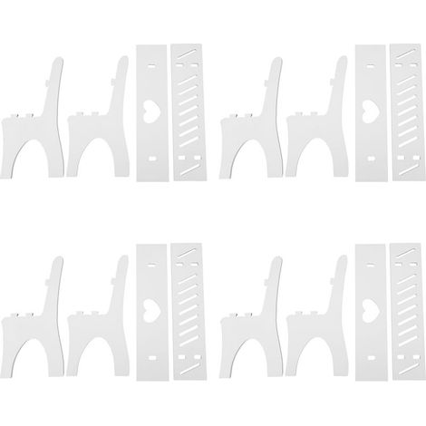 4-teiliges Set: Puppe, die an den Füßen hängt, kleiner Stuhl, Hocker, dekoratives Ornament für den Schreibtisch. (1/5)