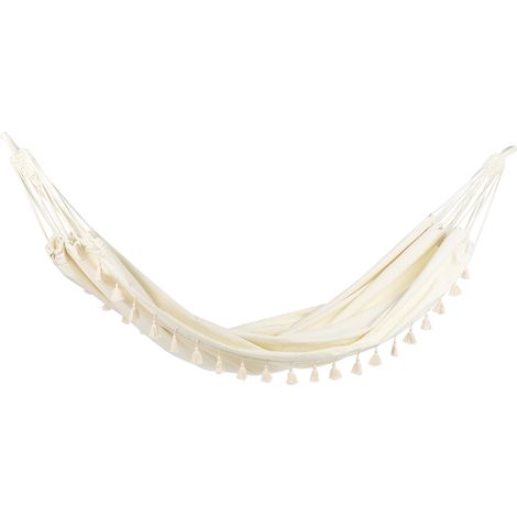 Beliani – Hamaca colgante de algodón y poliéster beige – Para interiores y exteriores – Diseño boho con pompones – Capacidad 150 kg (1/5)