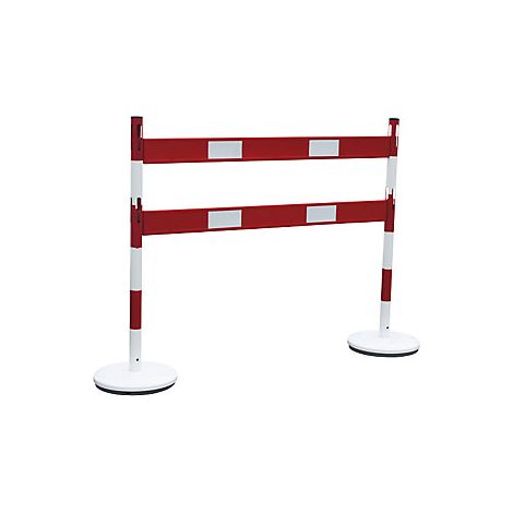 Juego de postes barrera con tablones  2 postes  2 tablones 