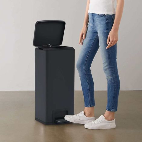 149573  Dustbin with Pedal Anti-fingerprint 30L Black Stainless Steel vidaXL (1/5)