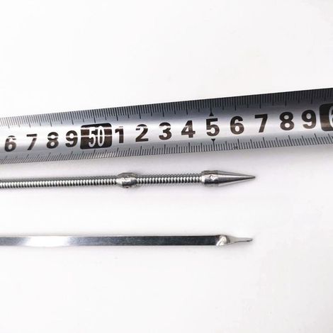 La jauge d'huile 1174G0 9812767180 est une version améliorée pour les moteurs 1.6T des Peugeot 208, 3008, 508 et Citroën. Il s'agit d'une jauge métallique avec des graduations améliorées pour une lect (1/4)