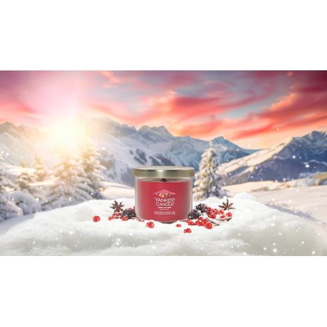 Candela Yankee Candle a forma di Babbo Natale con sci, 122 g