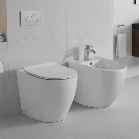 Sanitari filo parete traslati wc con sedile soft-close e bidet in ceramica bianca – Osaka (1/5)