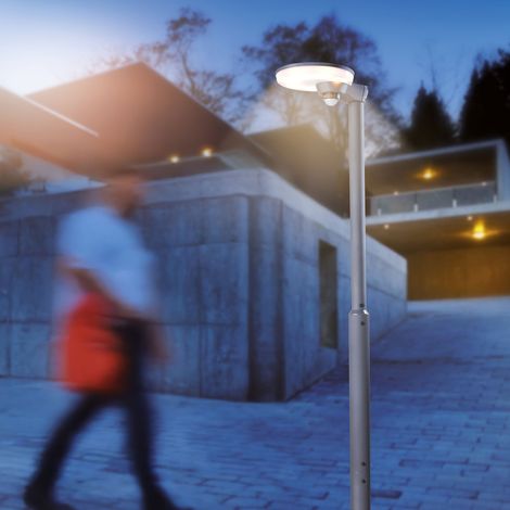 esotec Solar PIR-Standleuchte Loreto 200 CCT, H=200cm, Fernbedienung 102427 (1/5)