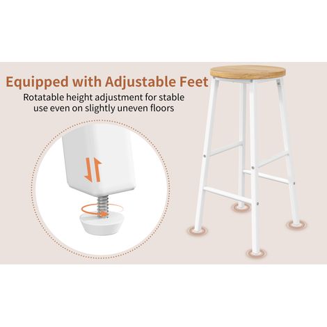 Set de 2 tabourets de bar avec assise aspect bois, 63cm, charge jusqu'à 150kg par tabouret, avec deux repose-pieds & pieds réglables, cadre métallique blanc (1/5)