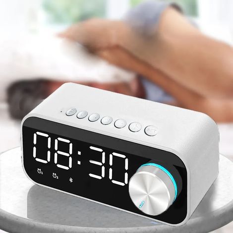 Wecker, Wecker mit Bluetooth-Lautsprecher, Doppelalarm, Digitalwecker, LED-Anzeige, Reisewecker, USB-Ladeanschluss, wiederaufladbar, weiß.