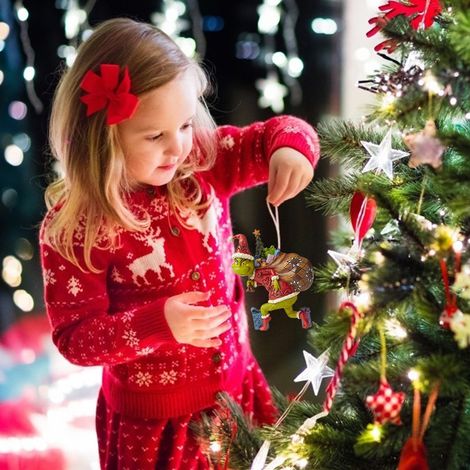 Figurine de Noël en résine verte, pendentif décoratif pour sapin de Noël, cadeau idéal pour les fêtes. (1/4)