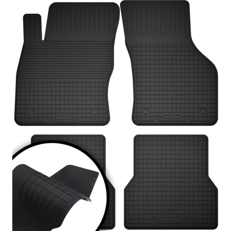 Tapis en caoutchouc pour : Fiat 500X II crossover (2018-) (1/5)