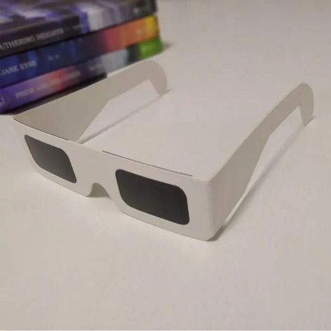 Lunettes d'éclipse solaire (8 paires) - Conformes à la norme ISO 12312-2:2015 et certifiées CE, lunettes de sécurité pour l'observation directe du soleil (blanches) (1/4)