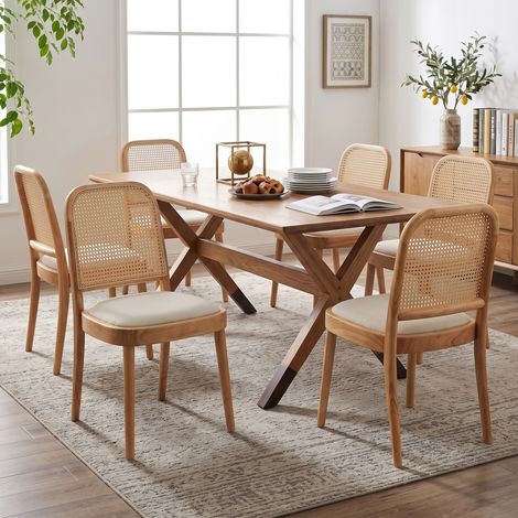 Chaises bistrot en bois véritable, dossier cannage rotin, assises respirantes et ergonomiques, parfaites pour cuisine, salon ou restaurant. Design contemporain, teinte lin et bois naturel, pack de 2. (1/5)