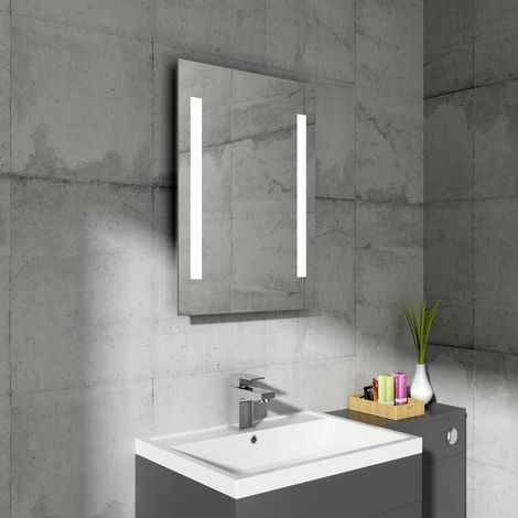 700x500mm Illuminated Bathroom LED Mirror with Demister IP44 (1/5)