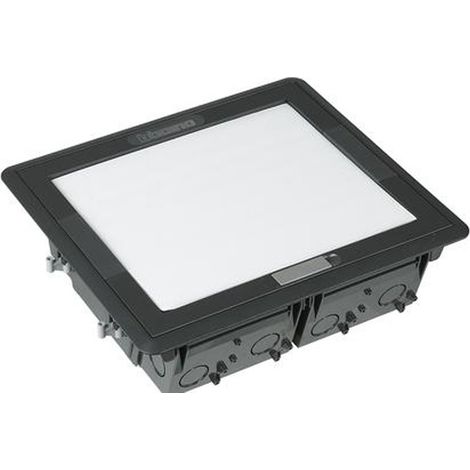 Torretta a scomparsa con coperchio finitura inox 16/20 posti Bticino 150703