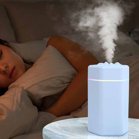 Petit humidificateur USB grande capacité, brumisation efficace, fonctionnement silencieux, portable, idéal pour les voyages, le bureau et la voiture (bleu). (1/5)