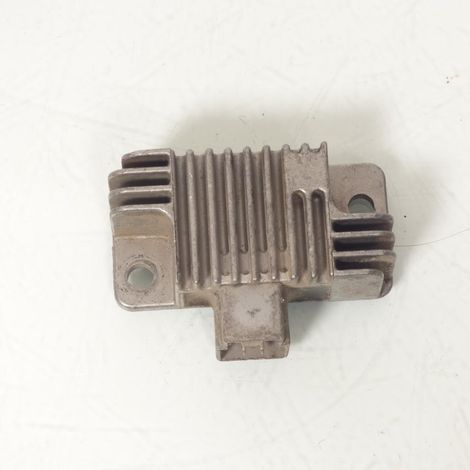 [PRODUIT D'OCCASION] Régulateur redresseur de tension origine pour moto Yamaha 125 (1/2)