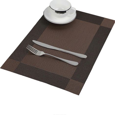 Sets de table multifonctionnels en PVC antidérapant et lavable, compatibles avec les tables de cuisine de restaurant. (1/5)