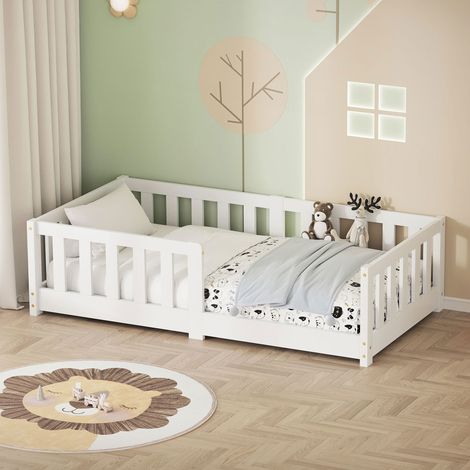 ML-Design Kinderbett 70x140 cm, Weiß, Bodenbett für Kinder mit Lattenrost und Rausfallschutz, Jugendbett aus massivem Kiefernholz, Bettgestell für Jungen und Mädchen, Holzbett Babybett Einzelbett (1/5)