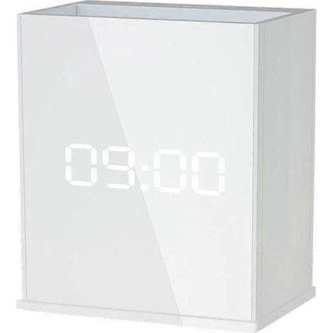 Réveil mural LED de style nordique avec télécommande un complément parfait à tout décor intérieur, ajoutant une touche de style moderne. (1/5)