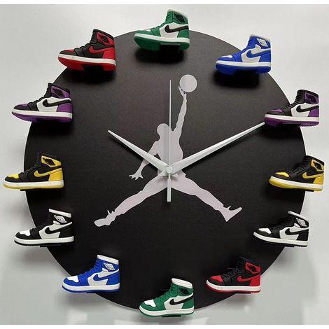 Horloge murale 3D Chaussures de Basket-ball AJ1-12 - Design Sportif pour Chambre Salon Bureau - Cadeau Créatif pour Amateurs de Baskets (Fond noir modèle 3D B) (1/5)
