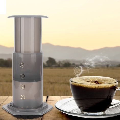 Cafetière à piston portable en plastique de 240 ml pour la maison ou le bureau, avec 400 filtres en papier. (1/5)