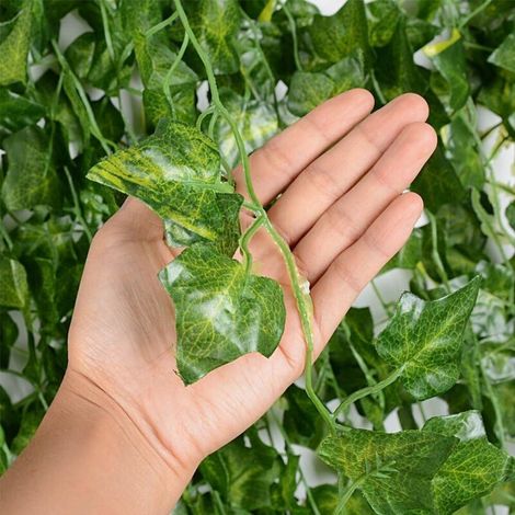 12 unidades de hiedra artificial de 2 m para exteriores, guirnalda de hojas de hiedra artificial para decoración de interiores, ideal para bodas, balcones, cocinas, jardines y oficinas. (1/5)
