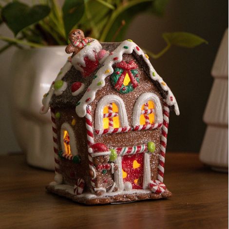 14cm Battery Operated Light up Gingerbread Candy Cottage with LEDs (1/5)